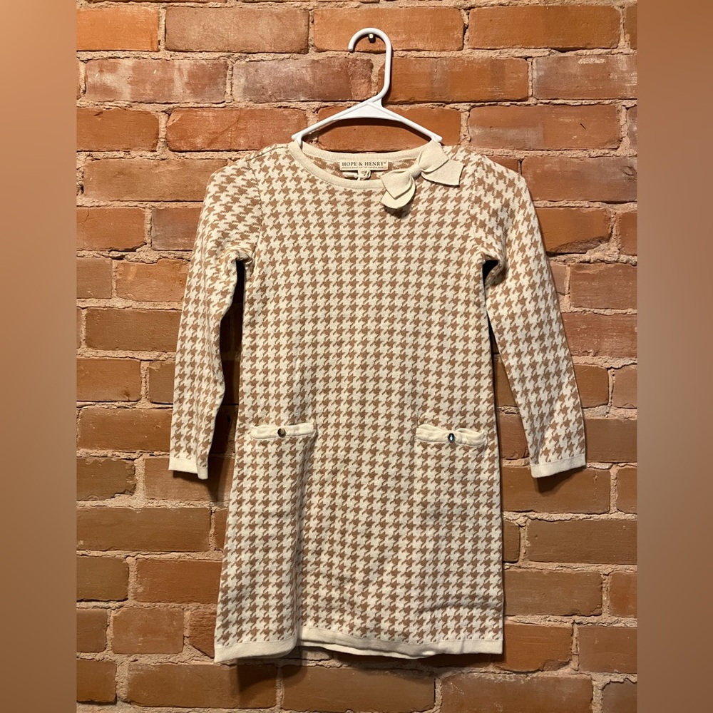 Girls size 6 never worn sweater dress